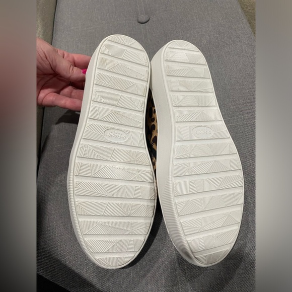 Dr Scholl’s women’s casual sneaker, loafer fabric leopard print shoes, size 7.5. - Picture 4 of 6